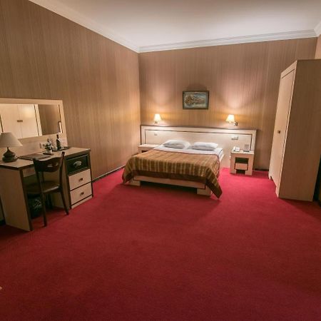 Hotel Rikhe Monika Tbilisi Ngoại thất bức ảnh